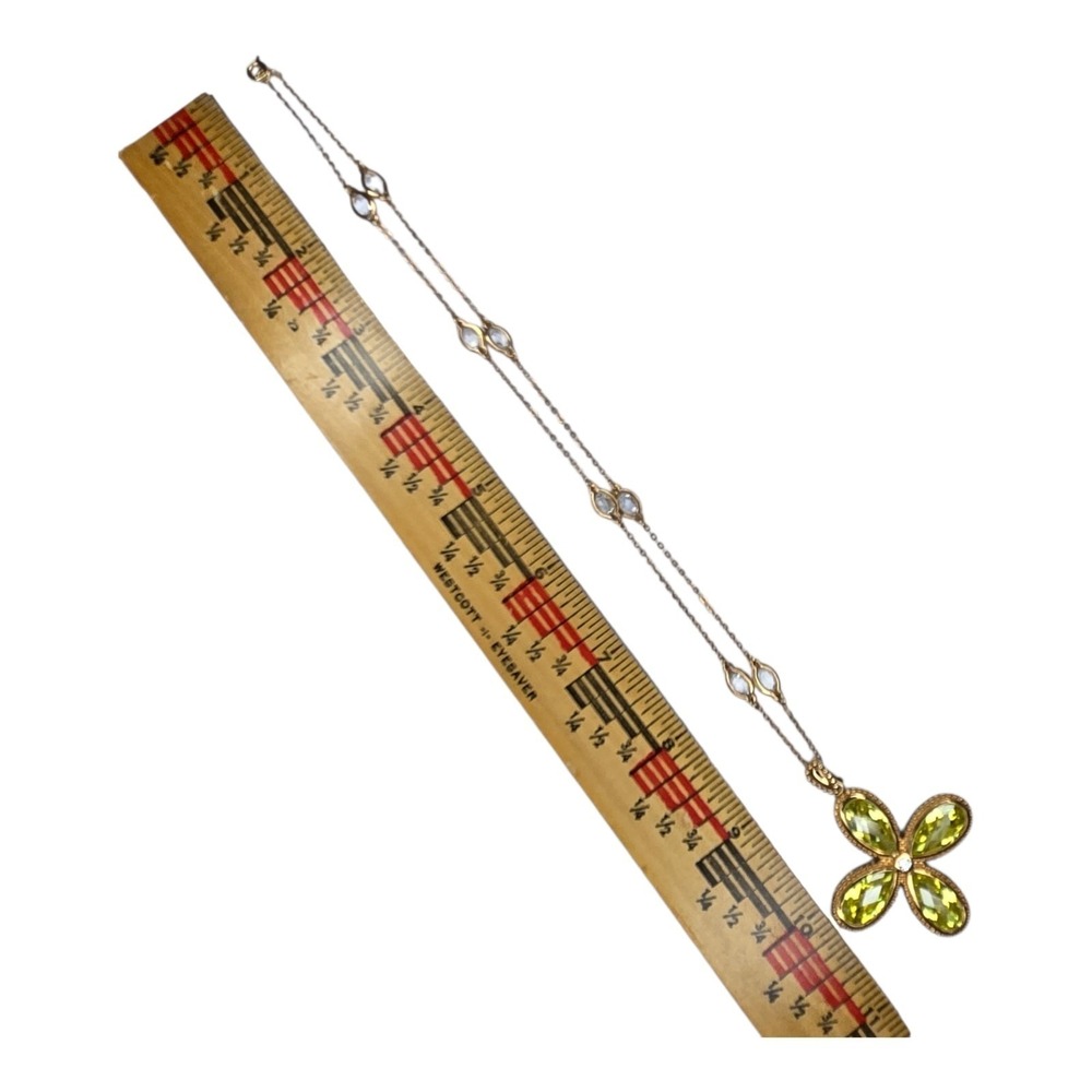 Gold Tone Green Faceted Glass Quatrefoil Pendant Necklace 18in Statement Jewelry - Picture 6 of 6